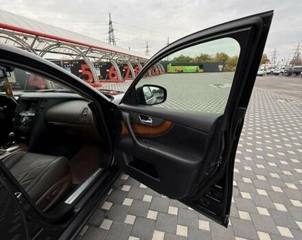 Черный Инфинити FX 37, объемом двигателя 3.7 л и пробегом 172 тыс. км за 17700 $, фото 10 на Automoto.ua