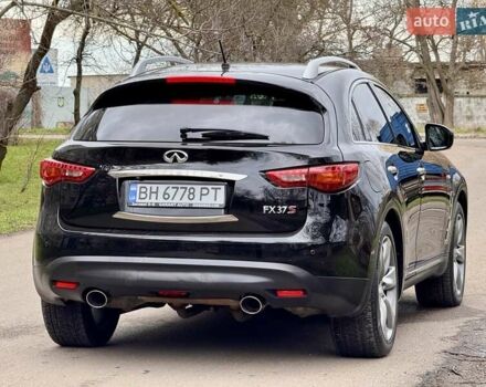 Чорний Інфініті FX 37, об'ємом двигуна 3.7 л та пробігом 211 тис. км за 16900 $, фото 16 на Automoto.ua