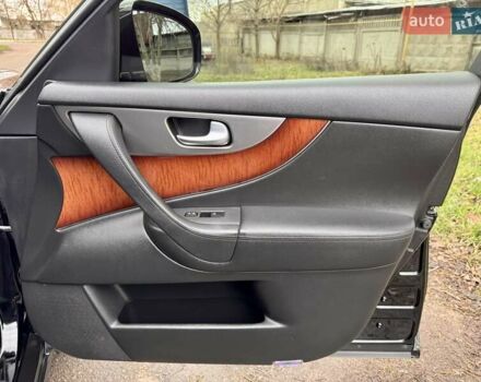 Чорний Інфініті FX 37, об'ємом двигуна 3.7 л та пробігом 211 тис. км за 16900 $, фото 38 на Automoto.ua