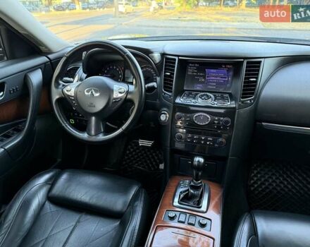 Черный Инфинити FX 37, объемом двигателя 3.7 л и пробегом 211 тыс. км за 16800 $, фото 57 на Automoto.ua