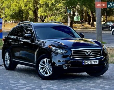 Черный Инфинити FX 37, объемом двигателя 3.7 л и пробегом 202 тыс. км за 15400 $, фото 61 на Automoto.ua