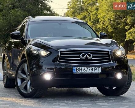 Черный Инфинити FX 37, объемом двигателя 3.7 л и пробегом 211 тыс. км за 16800 $, фото 11 на Automoto.ua