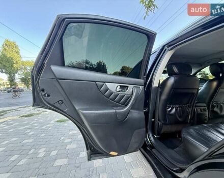 Черный Инфинити FX 37, объемом двигателя 3.7 л и пробегом 202 тыс. км за 15400 $, фото 27 на Automoto.ua