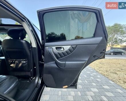 Черный Инфинити FX 37, объемом двигателя 3.7 л и пробегом 202 тыс. км за 15400 $, фото 31 на Automoto.ua