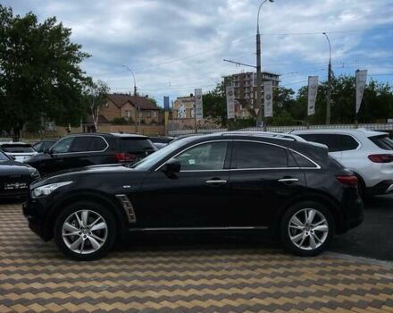 Черный Инфинити FX 37, объемом двигателя 3.7 л и пробегом 199 тыс. км за 15300 $, фото 2 на Automoto.ua