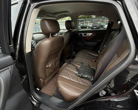 Черный Инфинити FX 37, объемом двигателя 3.7 л и пробегом 172 тыс. км за 17700 $, фото 12 на Automoto.ua