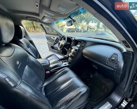 Черный Инфинити FX 37, объемом двигателя 3.7 л и пробегом 202 тыс. км за 15400 $, фото 39 на Automoto.ua