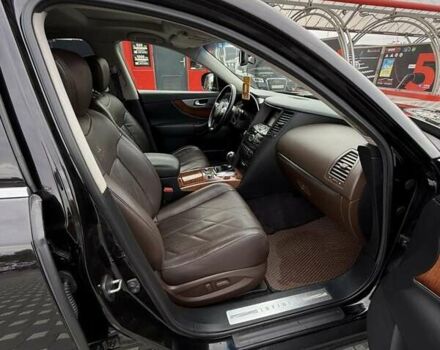 Черный Инфинити FX 37, объемом двигателя 3.7 л и пробегом 172 тыс. км за 17700 $, фото 8 на Automoto.ua