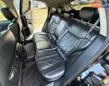 Черный Инфинити FX 37, объемом двигателя 3.7 л и пробегом 211 тыс. км за 16800 $, фото 59 на Automoto.ua