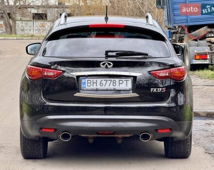Чорний Інфініті FX 37, об'ємом двигуна 3.7 л та пробігом 211 тис. км за 16900 $, фото 14 на Automoto.ua