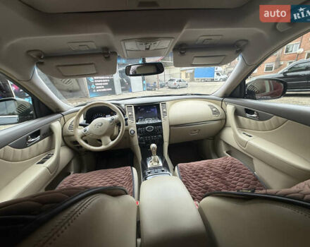 Черный Инфинити FX 37, объемом двигателя 3.7 л и пробегом 226 тыс. км за 16300 $, фото 10 на Automoto.ua