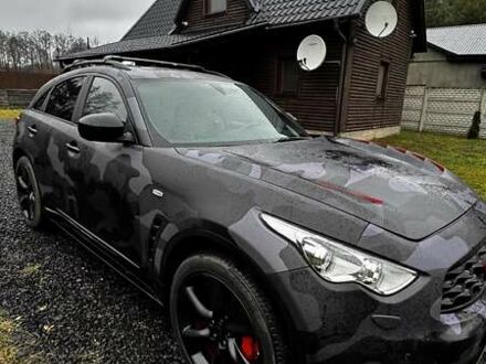 Черный Инфинити FX 37, объемом двигателя 3.7 л и пробегом 321 тыс. км за 13000 $, фото 1 на Automoto.ua