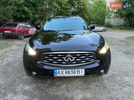Інфініті FX 37 2011 у Харкові на Automoto.ua Чорний Інфініті FX 37, об'ємом двигуна 3.7 л та пробігом 159 тис. км за 17150 $, фото 1 на Automoto.ua