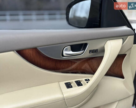 Фиолетовый Инфинити FX 37, объемом двигателя 3.7 л и пробегом 169 тыс. км за 13999 $, фото 10 на Automoto.ua