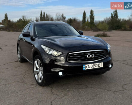 Инфинити FX 37 2010 в Киеве на Automoto.ua Коричневый Инфинити FX 37, объемом двигателя 3.7 л и пробегом 235 тыс. км за 13999 $, фото 16 на Automoto.ua