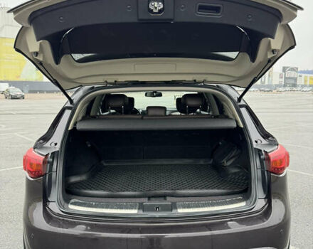 Коричневый Инфинити FX 37, объемом двигателя 3.7 л и пробегом 67 тыс. км за 25000 $, фото 6 на Automoto.ua