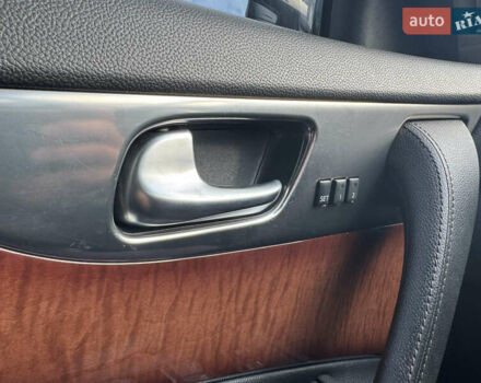 Инфинити FX 37 2010 в Киеве на Automoto.ua Коричневый Инфинити FX 37, объемом двигателя 3.7 л и пробегом 235 тыс. км за 13999 $, фото 38 на Automoto.ua