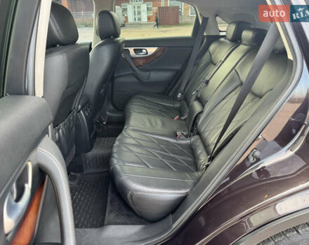 Инфинити FX 37 2010 в Киеве на Automoto.ua Коричневый Инфинити FX 37, объемом двигателя 3.7 л и пробегом 235 тыс. км за 13999 $, фото 31 на Automoto.ua