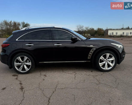 Инфинити FX 37 2010 в Киеве на Automoto.ua Коричневый Инфинити FX 37, объемом двигателя 3.7 л и пробегом 235 тыс. км за 13999 $, фото 12 на Automoto.ua