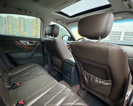 Коричневый Инфинити FX 37, объемом двигателя 3.7 л и пробегом 67 тыс. км за 25000 $, фото 9 на Automoto.ua