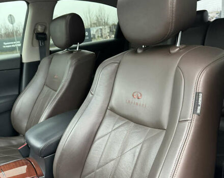 Коричневый Инфинити FX 37, объемом двигателя 3.7 л и пробегом 67 тыс. км за 25000 $, фото 23 на Automoto.ua