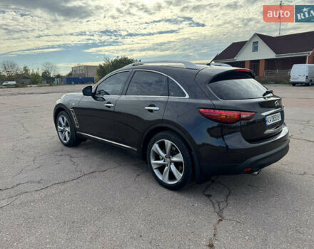 Инфинити FX 37 2010 в Киеве на Automoto.ua Коричневый Инфинити FX 37, объемом двигателя 3.7 л и пробегом 235 тыс. км за 13999 $, фото 26 на Automoto.ua