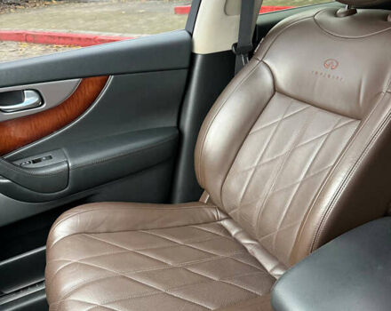 Коричневый Инфинити FX 37, объемом двигателя 3.7 л и пробегом 132 тыс. км за 13700 $, фото 8 на Automoto.ua