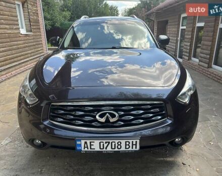 Коричневый Инфинити FX 37, объемом двигателя 3.7 л и пробегом 210 тыс. км за 13000 $, фото 6 на Automoto.ua