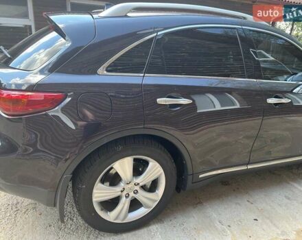 Коричневый Инфинити FX 37, объемом двигателя 3.7 л и пробегом 210 тыс. км за 13000 $, фото 4 на Automoto.ua