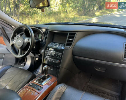 Коричневый Инфинити FX 37, объемом двигателя 3.7 л и пробегом 279 тыс. км за 13500 $, фото 29 на Automoto.ua