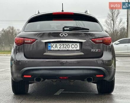 Коричневый Инфинити FX 37, объемом двигателя 3.7 л и пробегом 145 тыс. км за 13900 $, фото 5 на Automoto.ua