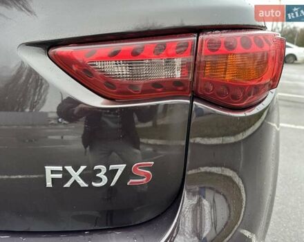 Коричневый Инфинити FX 37, объемом двигателя 3.7 л и пробегом 145 тыс. км за 13900 $, фото 18 на Automoto.ua