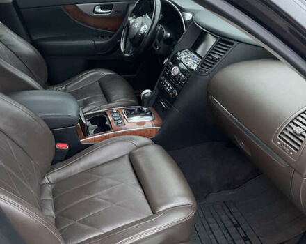 Коричневий Інфініті FX 37, об'ємом двигуна 3.7 л та пробігом 190 тис. км за 17000 $, фото 10 на Automoto.ua