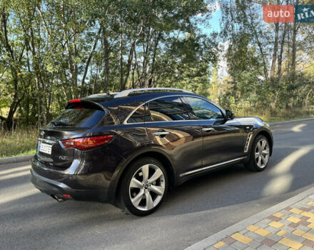 Коричневый Инфинити FX 37, объемом двигателя 3.7 л и пробегом 279 тыс. км за 13500 $, фото 6 на Automoto.ua