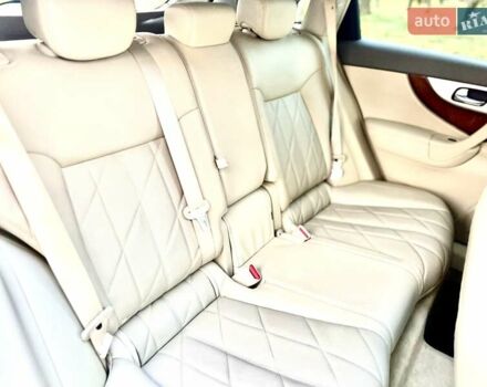 Коричневый Инфинити FX 37, объемом двигателя 3.7 л и пробегом 157 тыс. км за 14500 $, фото 13 на Automoto.ua