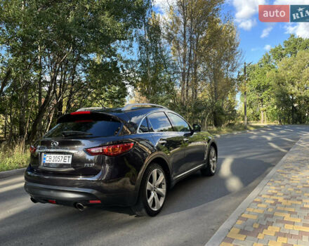 Коричневый Инфинити FX 37, объемом двигателя 3.7 л и пробегом 279 тыс. км за 13500 $, фото 5 на Automoto.ua