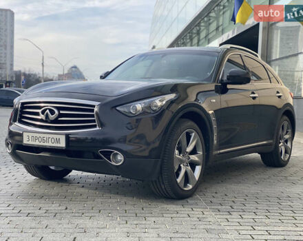 Коричневый Инфинити FX 37, объемом двигателя 3.7 л и пробегом 221 тыс. км за 17000 $, фото 1 на Automoto.ua