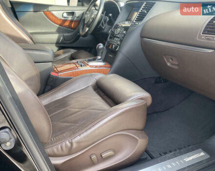 Коричневый Инфинити FX 37, объемом двигателя 3.7 л и пробегом 221 тыс. км за 17000 $, фото 33 на Automoto.ua