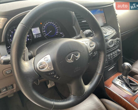 Коричневый Инфинити FX 37, объемом двигателя 3.7 л и пробегом 221 тыс. км за 17000 $, фото 19 на Automoto.ua