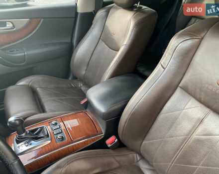 Коричневый Инфинити FX 37, объемом двигателя 3.7 л и пробегом 221 тыс. км за 17000 $, фото 21 на Automoto.ua