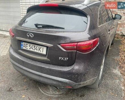Коричневый Инфинити FX 37, объемом двигателя 3.7 л и пробегом 151 тыс. км за 15200 $, фото 2 на Automoto.ua