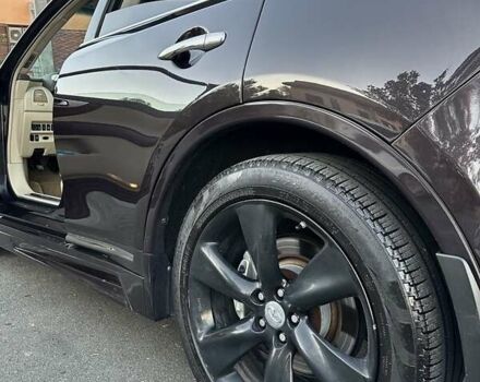 Коричневый Инфинити FX 37, объемом двигателя 3.7 л и пробегом 130 тыс. км за 20000 $, фото 12 на Automoto.ua