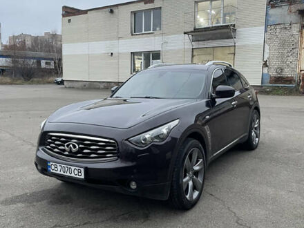 Коричневый Инфинити FX 37, объемом двигателя 3.7 л и пробегом 190 тыс. км за 17000 $, фото 1 на Automoto.ua