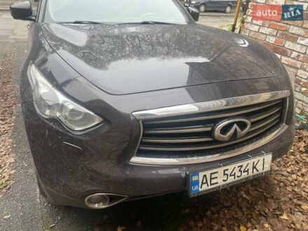 Коричневый Инфинити FX 37, объемом двигателя 3.7 л и пробегом 151 тыс. км за 15200 $, фото 1 на Automoto.ua