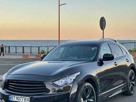 Инфинити FX 37 2013 в Измаиле на Automoto.ua Коричневый Инфинити FX 37, объемом двигателя 3.7 л и пробегом 130 тыс. км за 20000 $, фото 1 на Automoto.ua