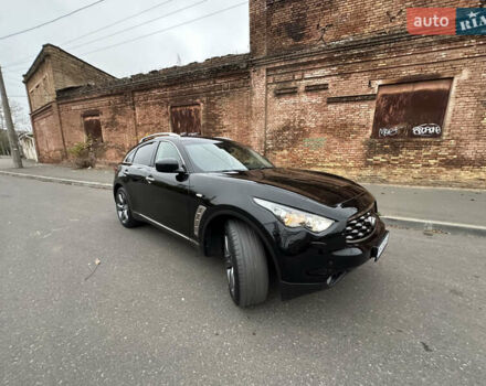 Инфинити FX 37, объемом двигателя 3.7 л и пробегом 180 тыс. км за 16300 $, фото 3 на Automoto.ua