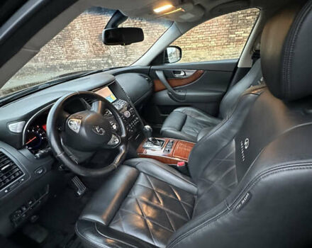 Инфинити FX 37, объемом двигателя 3.7 л и пробегом 180 тыс. км за 16300 $, фото 13 на Automoto.ua