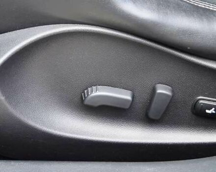 Инфинити FX 37, объемом двигателя 3.7 л и пробегом 123 тыс. км за 15400 $, фото 19 на Automoto.ua