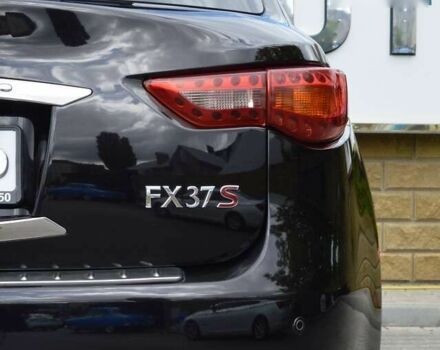 Инфинити FX 37, объемом двигателя 3.7 л и пробегом 123 тыс. км за 15400 $, фото 10 на Automoto.ua