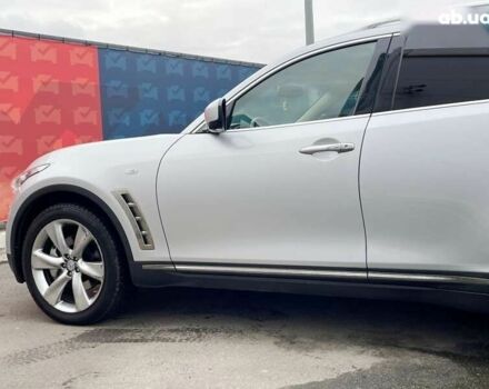 Инфинити FX 37, объемом двигателя 0 л и пробегом 164 тыс. км за 13900 $, фото 16 на Automoto.ua